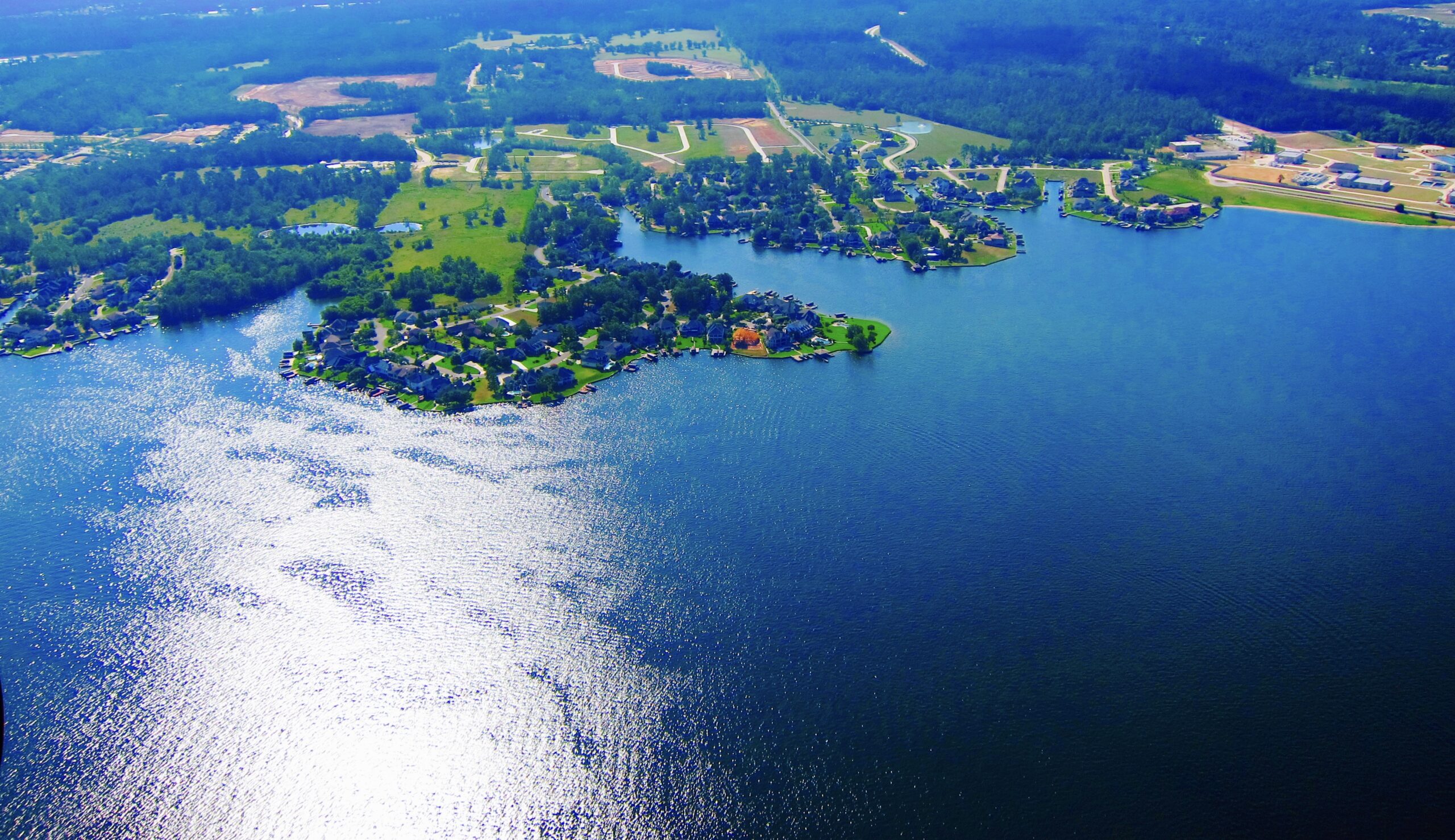 Aerial view of lakeside residential peninsula